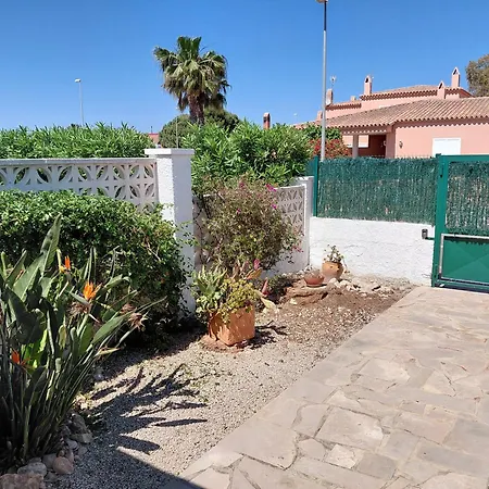 Maison Proche De La Pour Des Zen Сasa de vacaciones